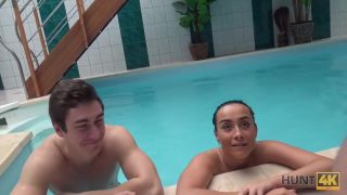 Spread Hottie Wants To Have Fun In The Pool So Why Pleases Owner Ejaculation - 1