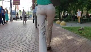 Mediumtits Slim woman s ass in white pants Sem Camisinha - 1