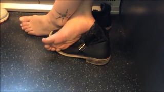 HomeDoPorn Candid barefoot girl on train 20 Pinoy - 1