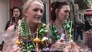 Riding Cock SpringBreakLife Video: Mardi Gras Girls Student - 1